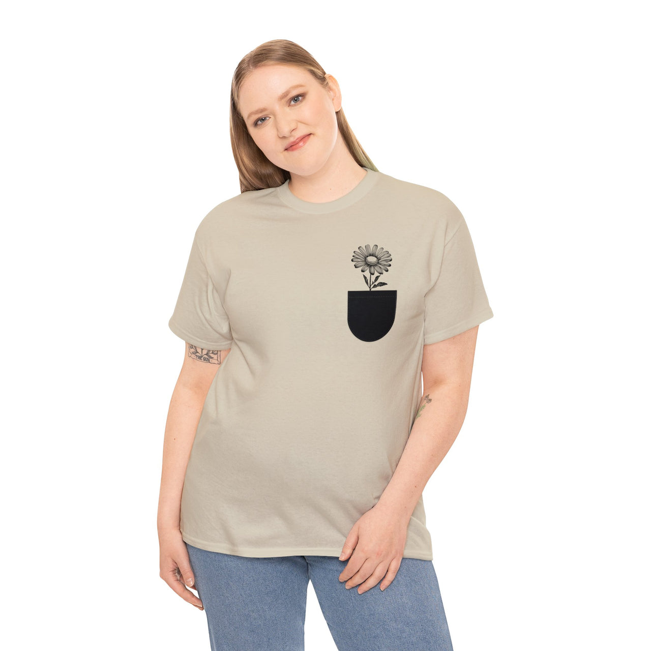 Pocket Daisy Unisex Heavy Cotton Tee