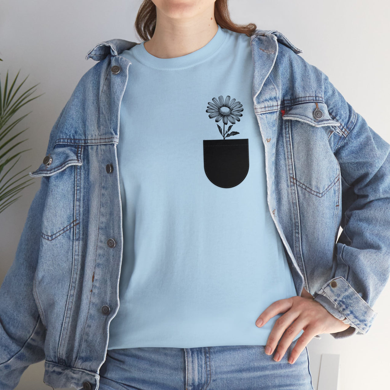 Pocket Daisy Unisex Heavy Cotton Tee